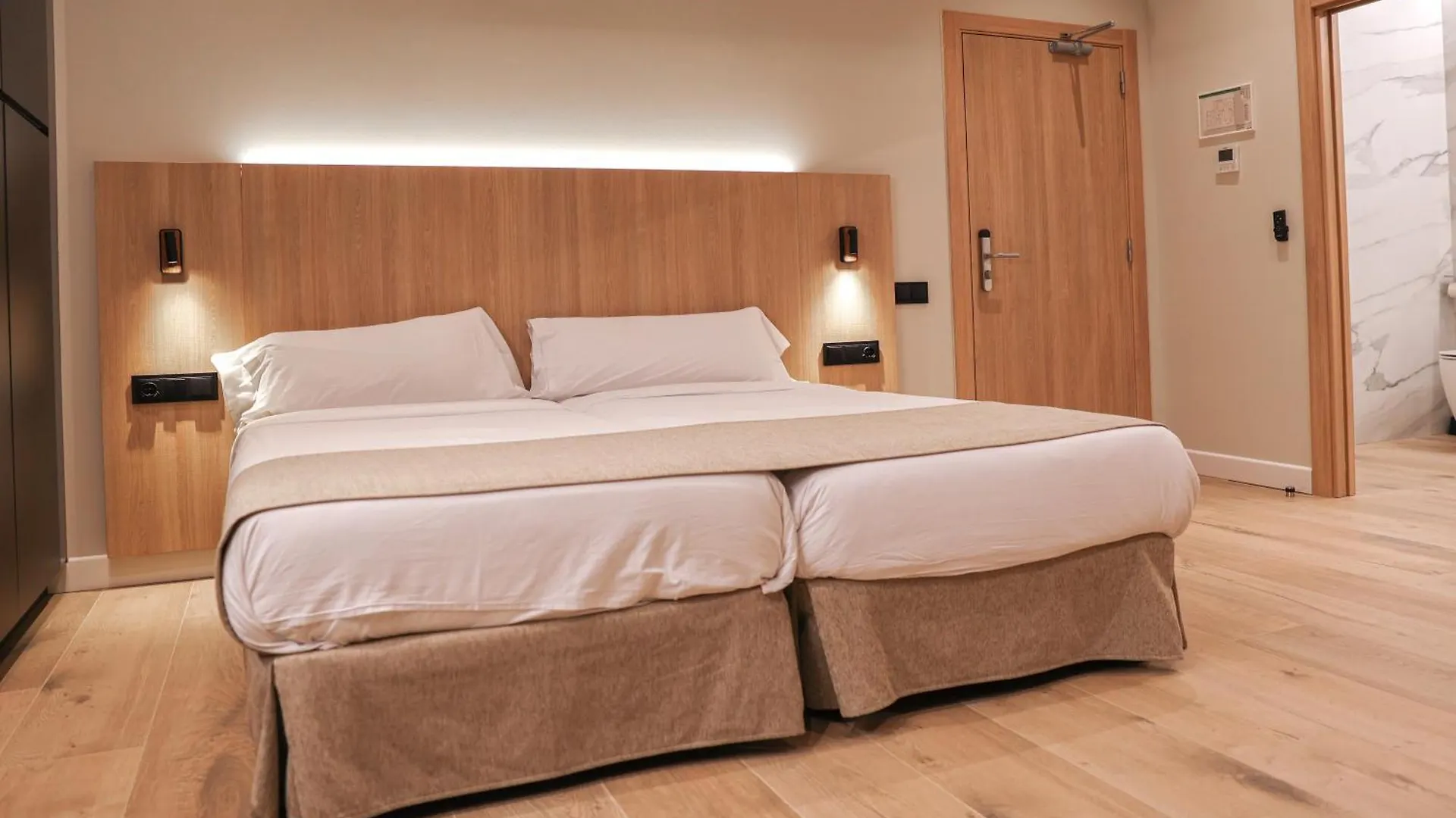 Aerohotel Barcelona Airport 24H El Prat de Llobregat Hotel